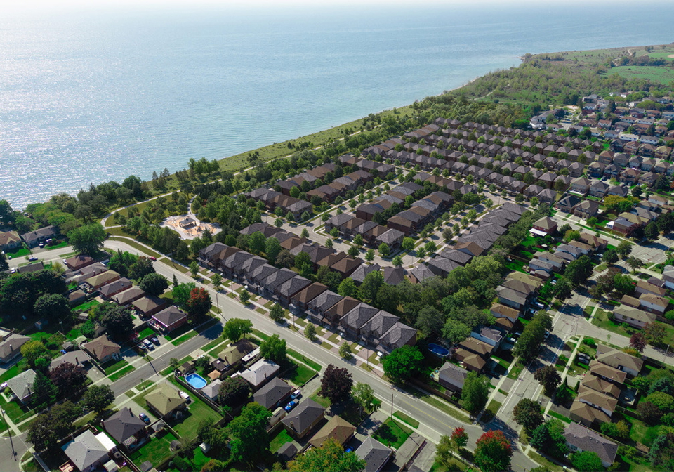 park-and-lake-1440-tradewinds-st