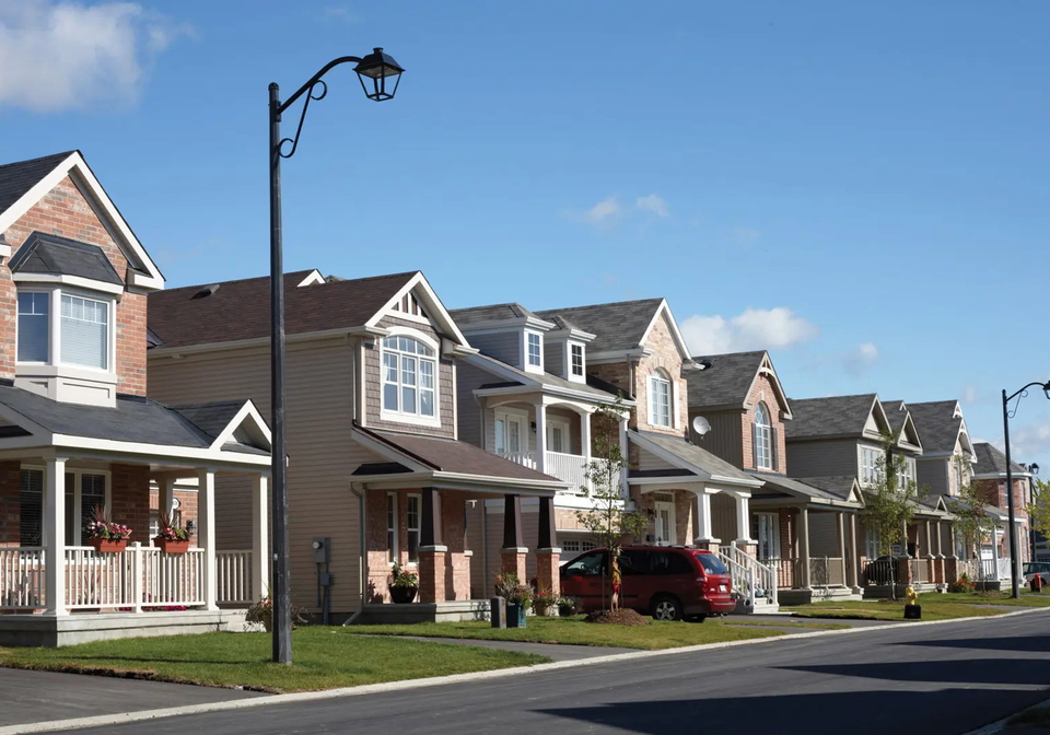half-moon-bay-3454-greenbank-road