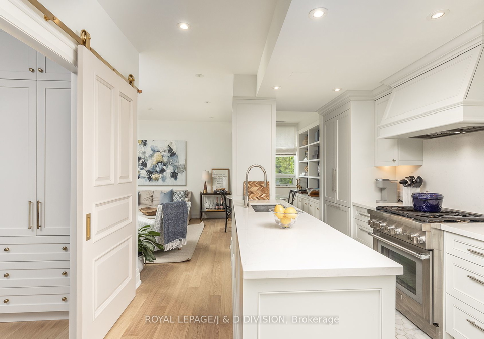 33-price-street-toronto-ontario-c10340889