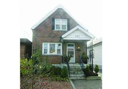687-glencairn-avenue-toronto-ontario-c1035775