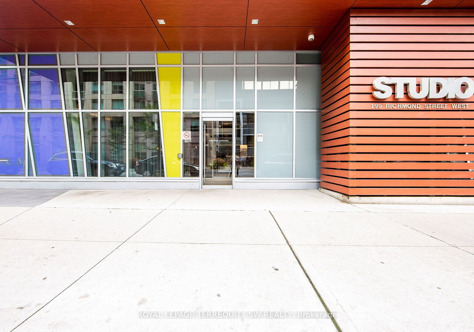 199-richmond-street-toronto-ontario-c10406436