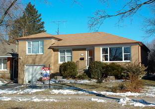 214-churchill-avenue-toronto-ontario-c1092037