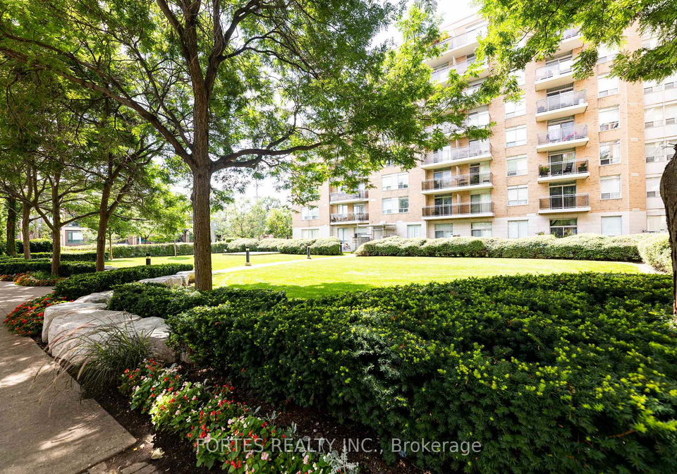 650-lawrence-avenue-w-toronto-ontario-c11904655