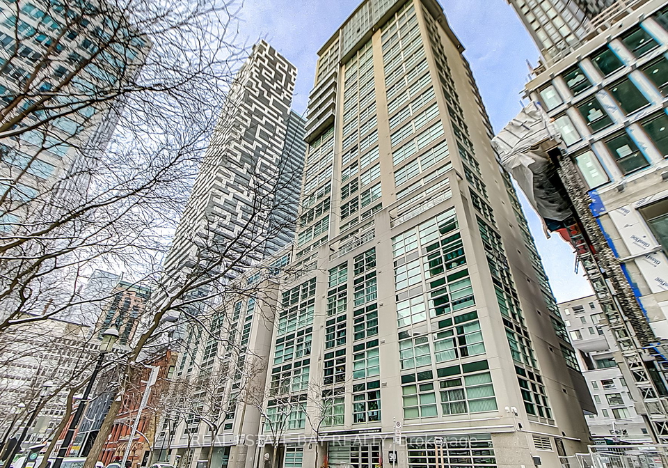 50-lombard-street-toronto-ontario-c11922668