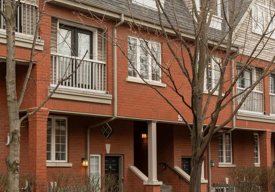 35-massey-street-toronto-ontario-c11922677