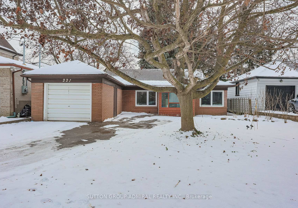 221-churchill-avenue-toronto-ontario-c11940849