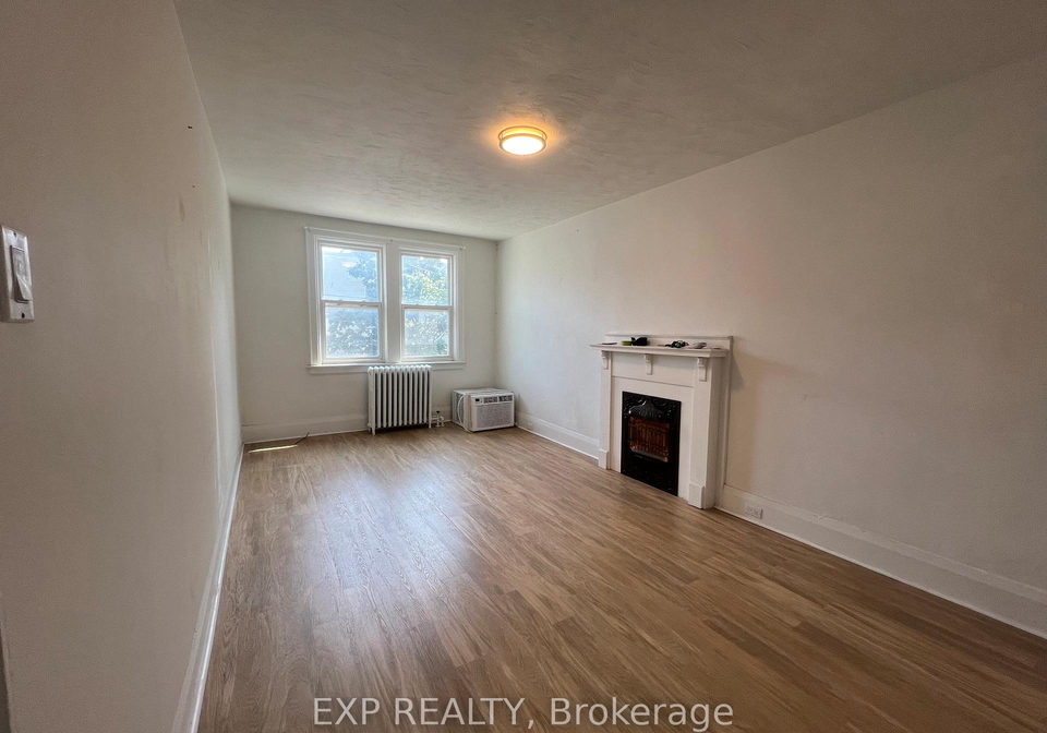 102-greensides-avenue-toronto-ontario-c11954115