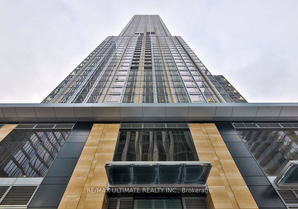 11-yorkville-avenue-toronto-ontario-c11976935