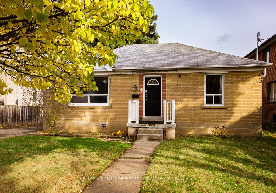 1-dunsmore-gardens-toronto-ontario-c11986840