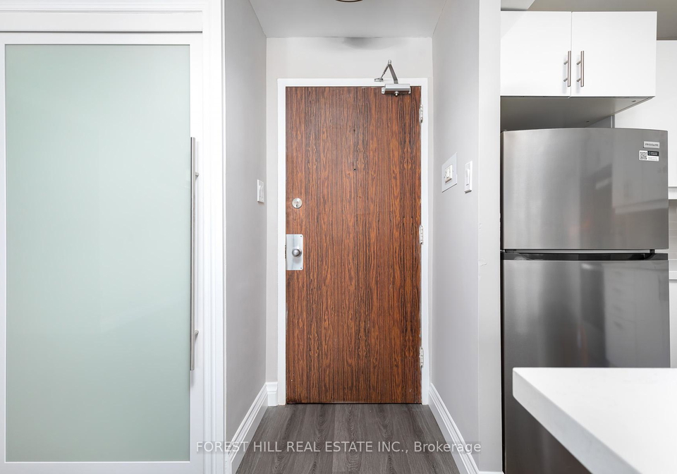 34-walmer-road-toronto-ontario-c12000598