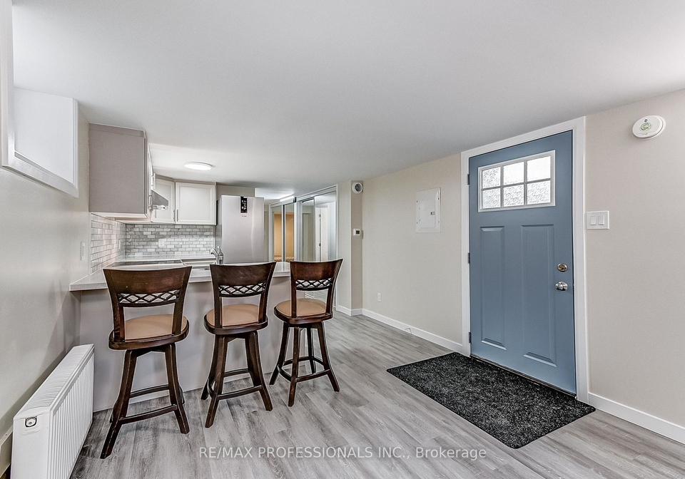 220-millwood-road-toronto-ontario-c12000852