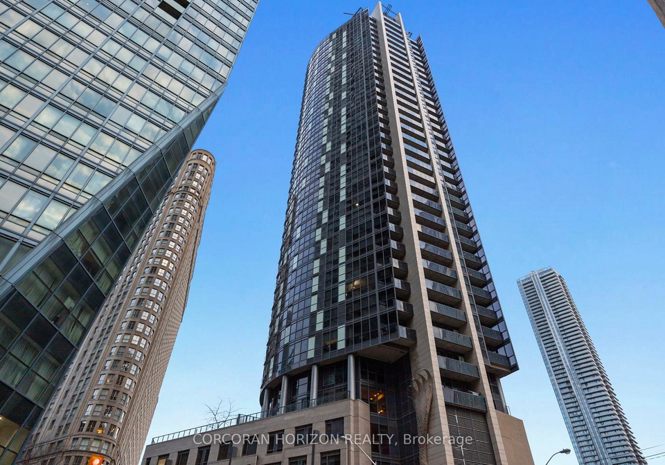 1-the-esplanade-toronto-ontario-c12001888