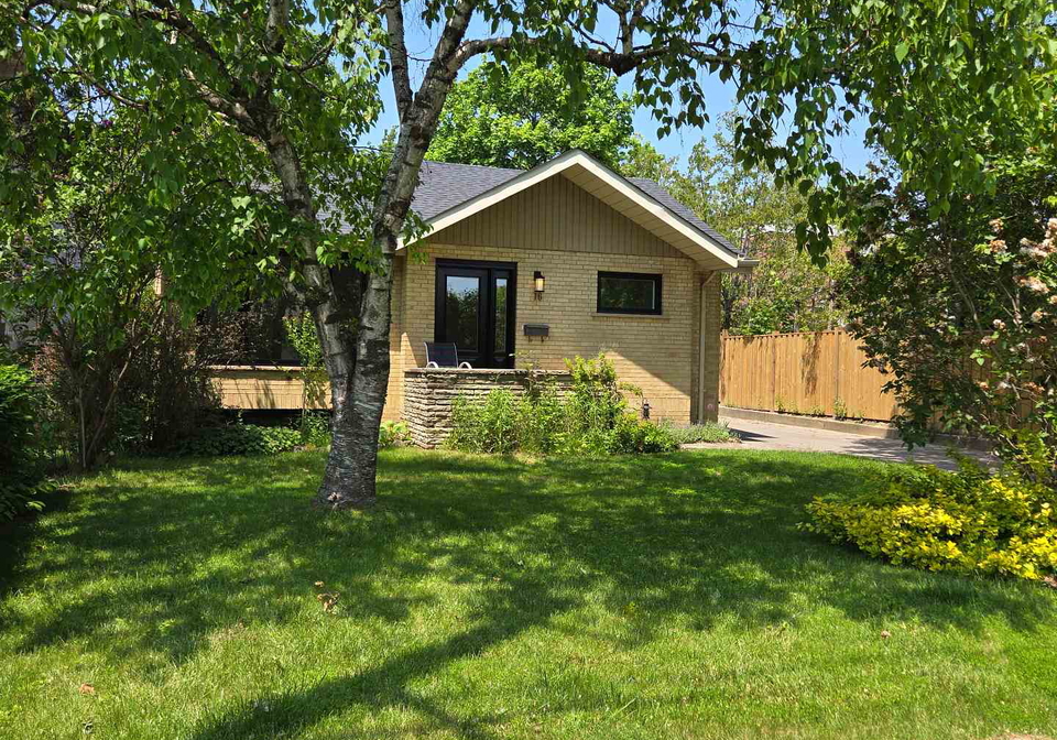 16-fleetwell-court-toronto-ontario-c12008786