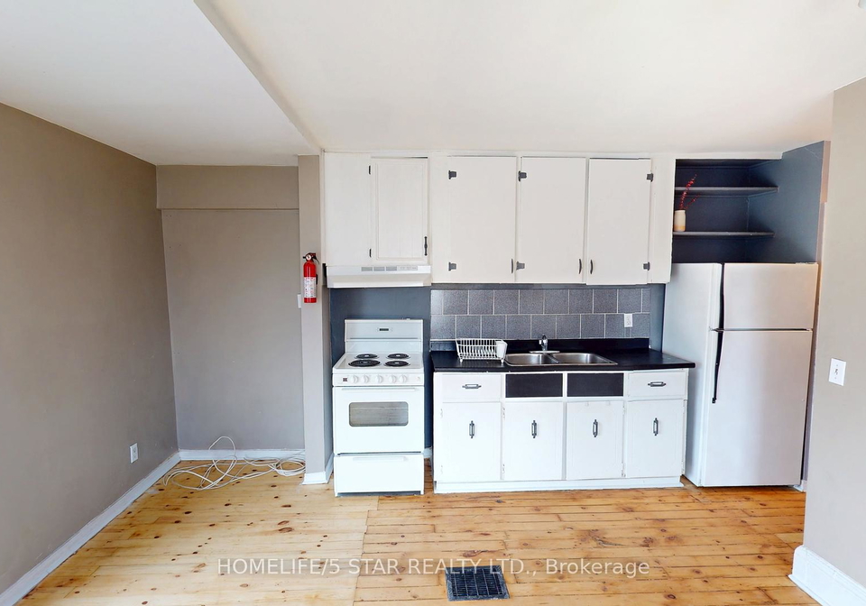37-bellwoods-avenue-toronto-ontario-c12018104