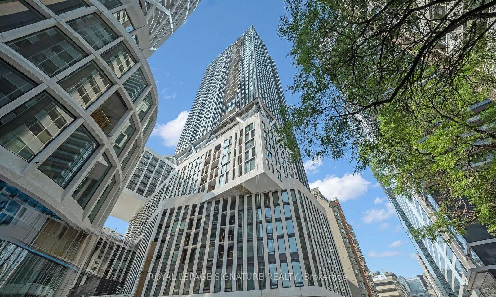 238-simcoe-street-s-toronto-ontario-c12021161
