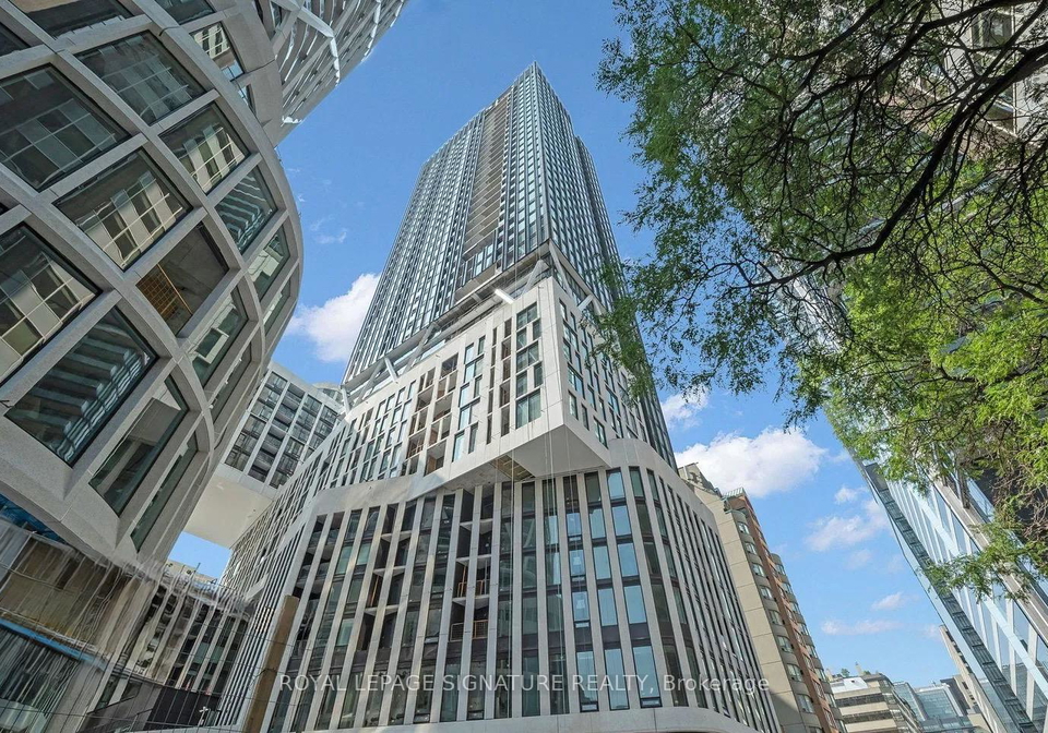 238-simcoe-street-s-toronto-ontario-c12021161
