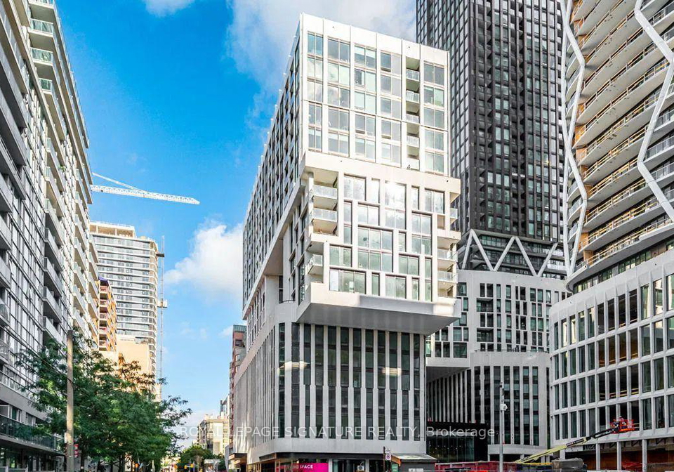 238-simcoe-street-s-toronto-ontario-c12021161