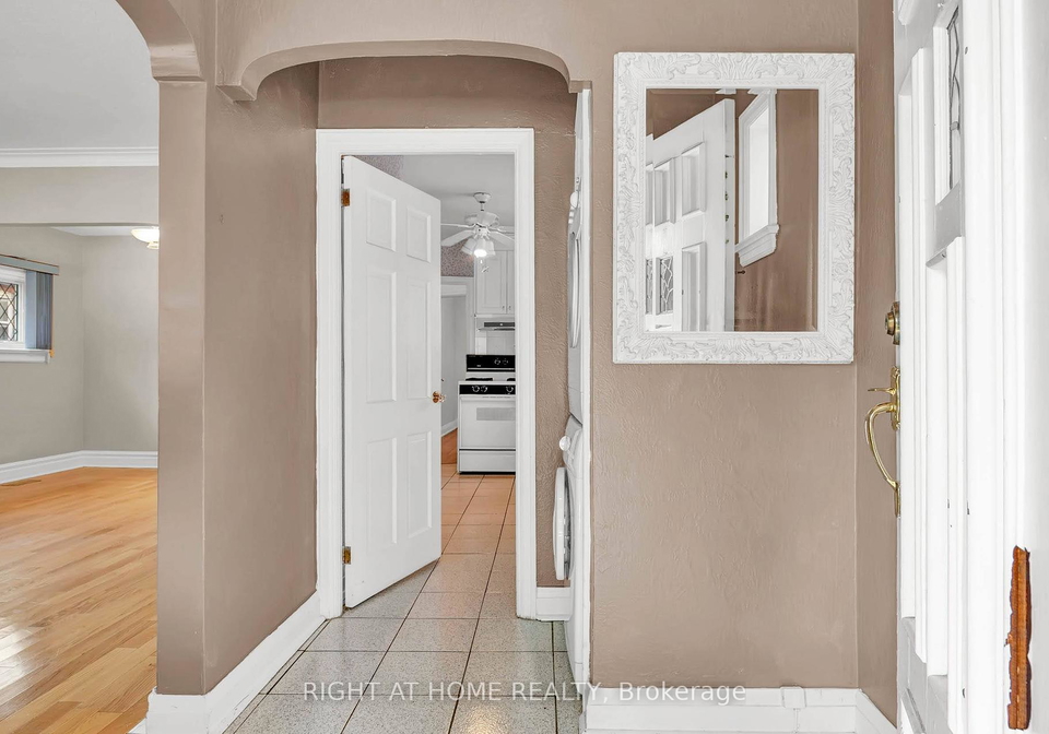 724-eglinton-avenue-e-east-york-ontario-c12021769
