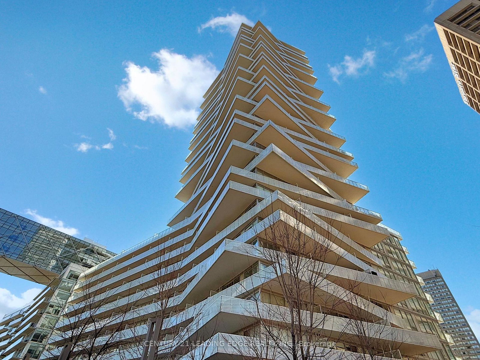15-queens-quay-e-toronto-ontario-c12028627