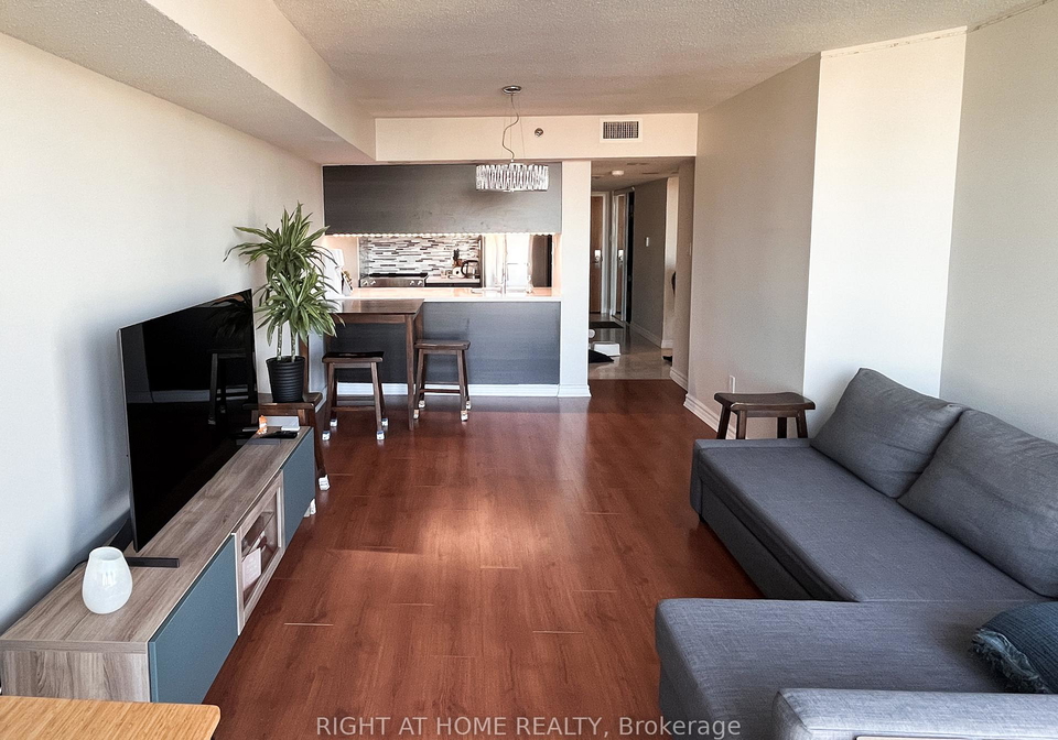 38-elm-street-toronto-ontario-c12029775