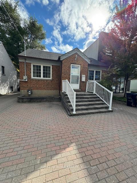 227-sheppard-avenue-w-toronto-ontario-c12030585
