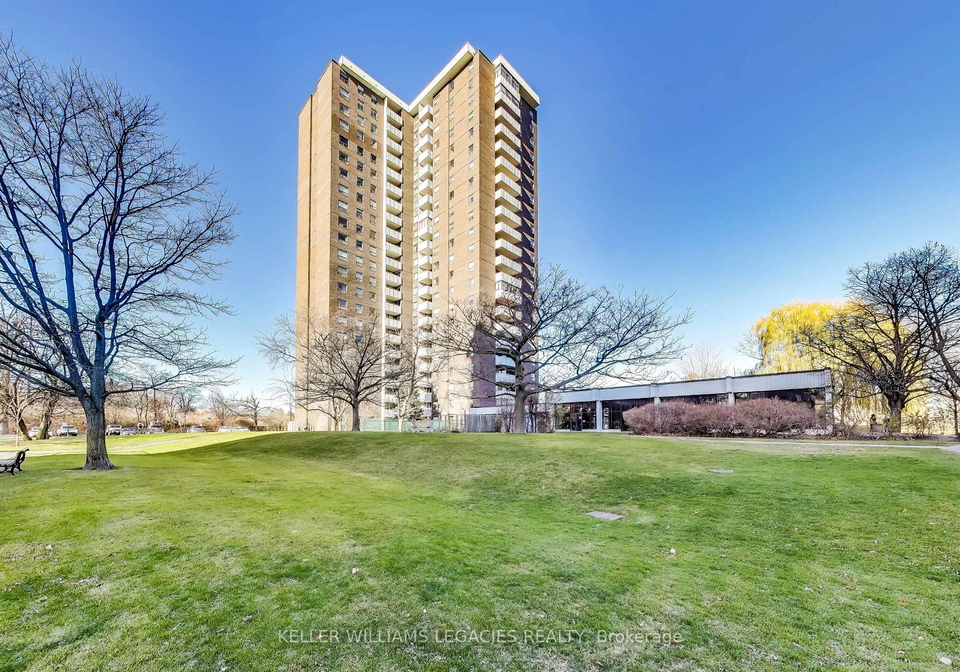 5-old-sheppard-avenue-e-north-york-ontario-c12030586