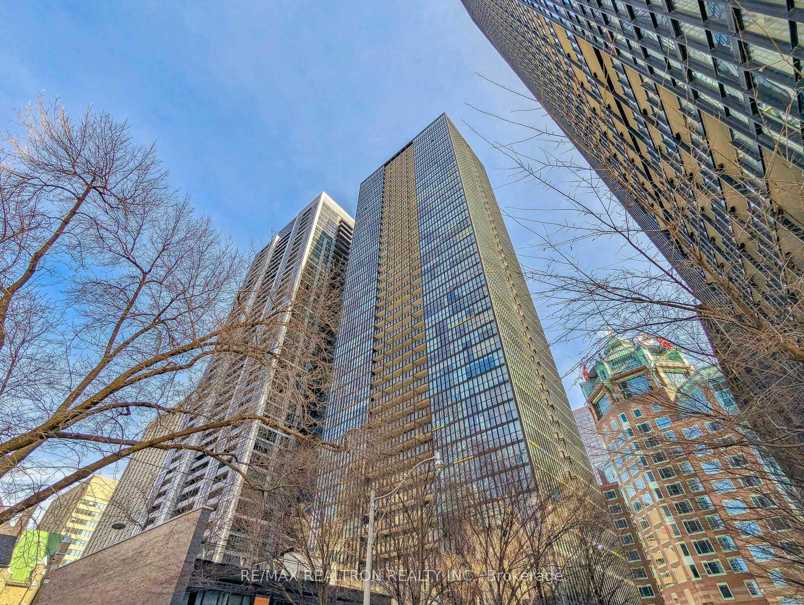 110-charles-street-e-toronto-ontario-c12033134