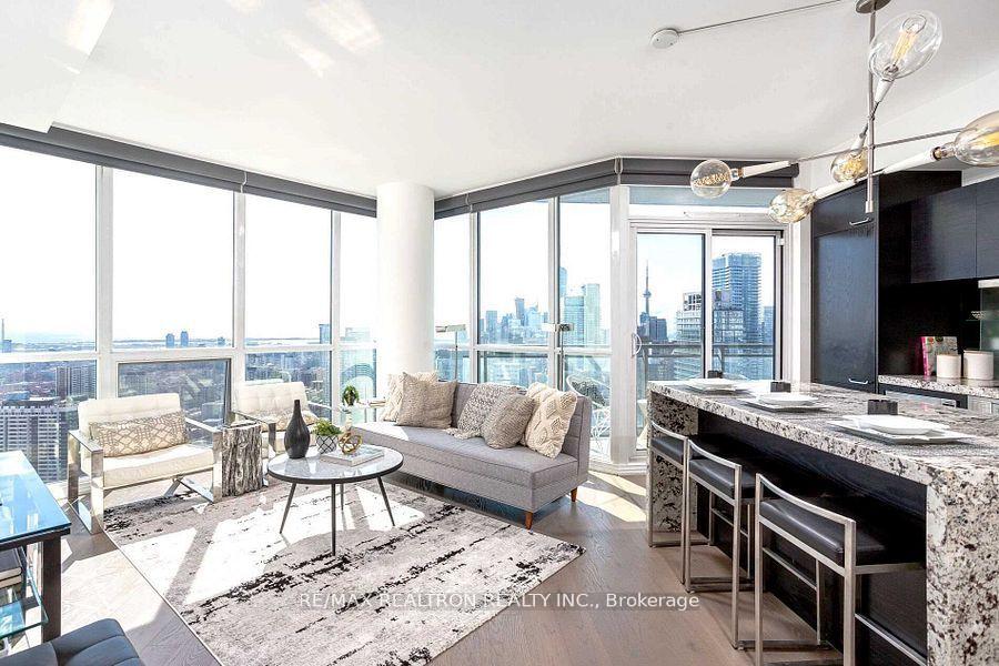 45-charles-street-e-toronto-ontario-c12037920