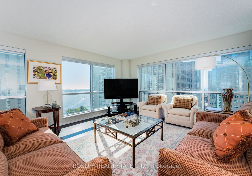 10-queens-quay-w-toronto-ontario-c12038470
