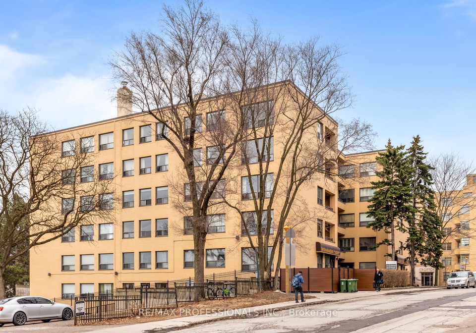 740-eglinton-avenue-w-toronto-ontario-c12038580