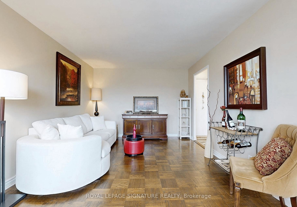 219-wilson-avenue-toronto-ontario-c12039485