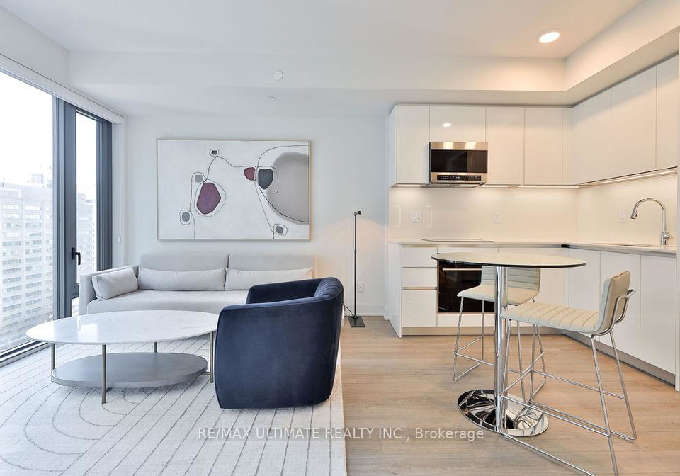 8-cumberland-street-toronto-ontario-c12039673