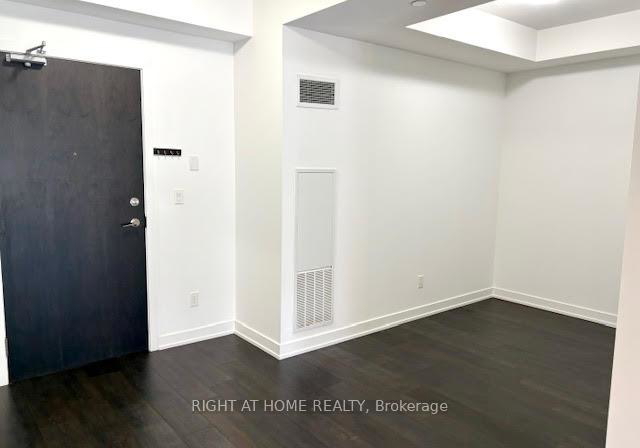 50-bruyeres-mews-toronto-ontario-c12040566