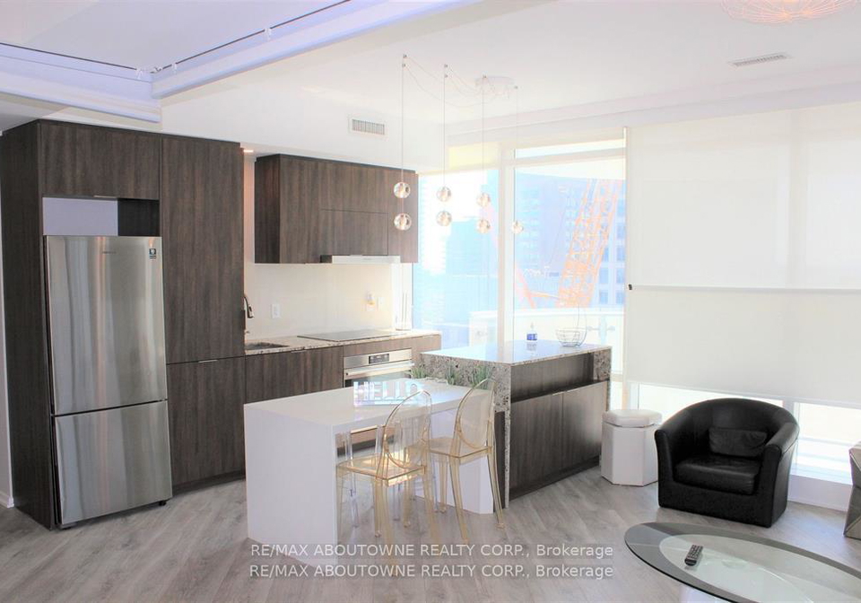 1-bloor-street-e-toronto-ontario-c12041586