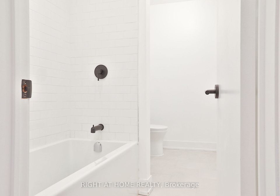 556-college-street-toronto-ontario-c12042079