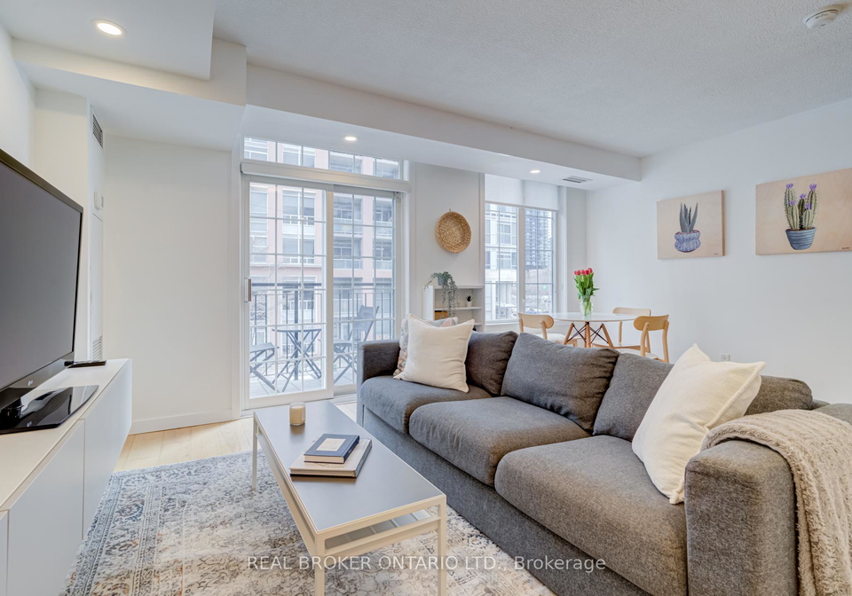 2-shaw-street-toronto-ontario-c12043881