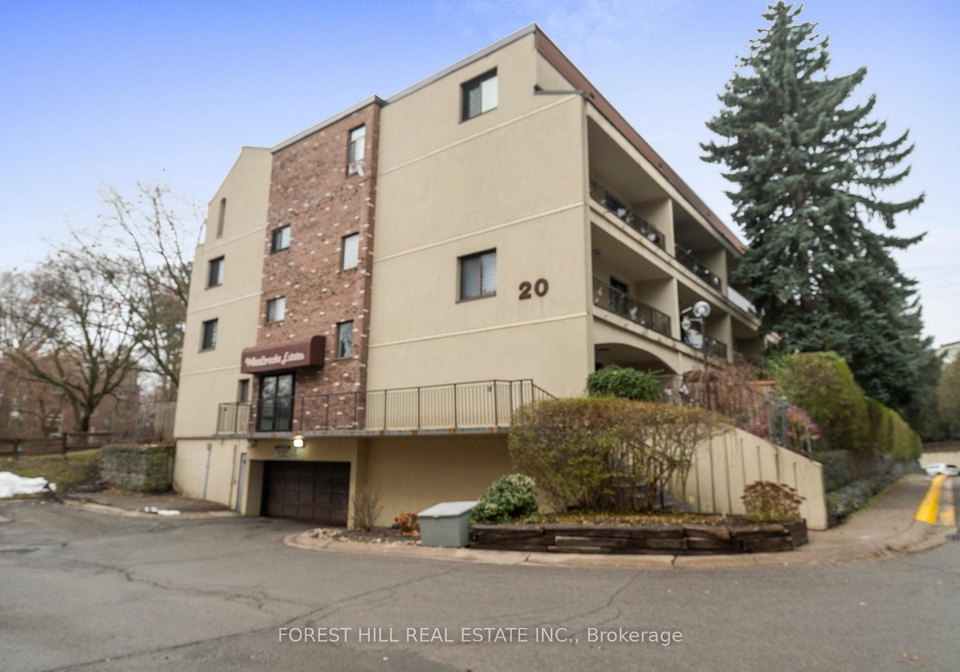20-moonstone-byway-north-york-ontario-c12045766