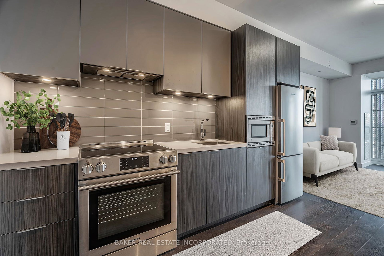 15-roehampton-avenue-toronto-ontario-c12048787