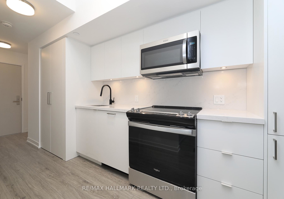 500-wilson-avenue-toronto-ontario-c12049028