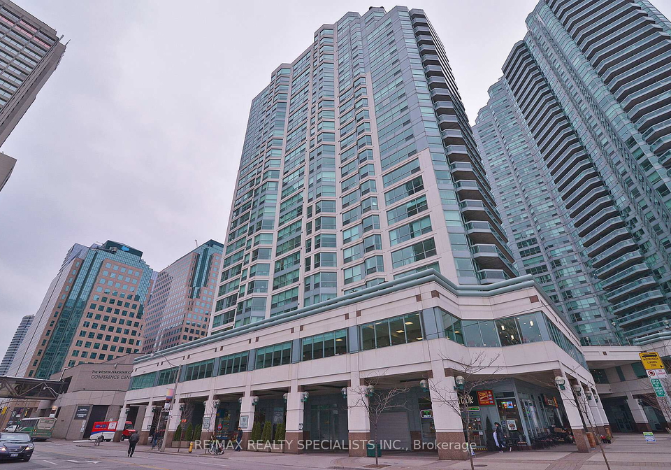 10-queens-quay-toronto-ontario-c12049410