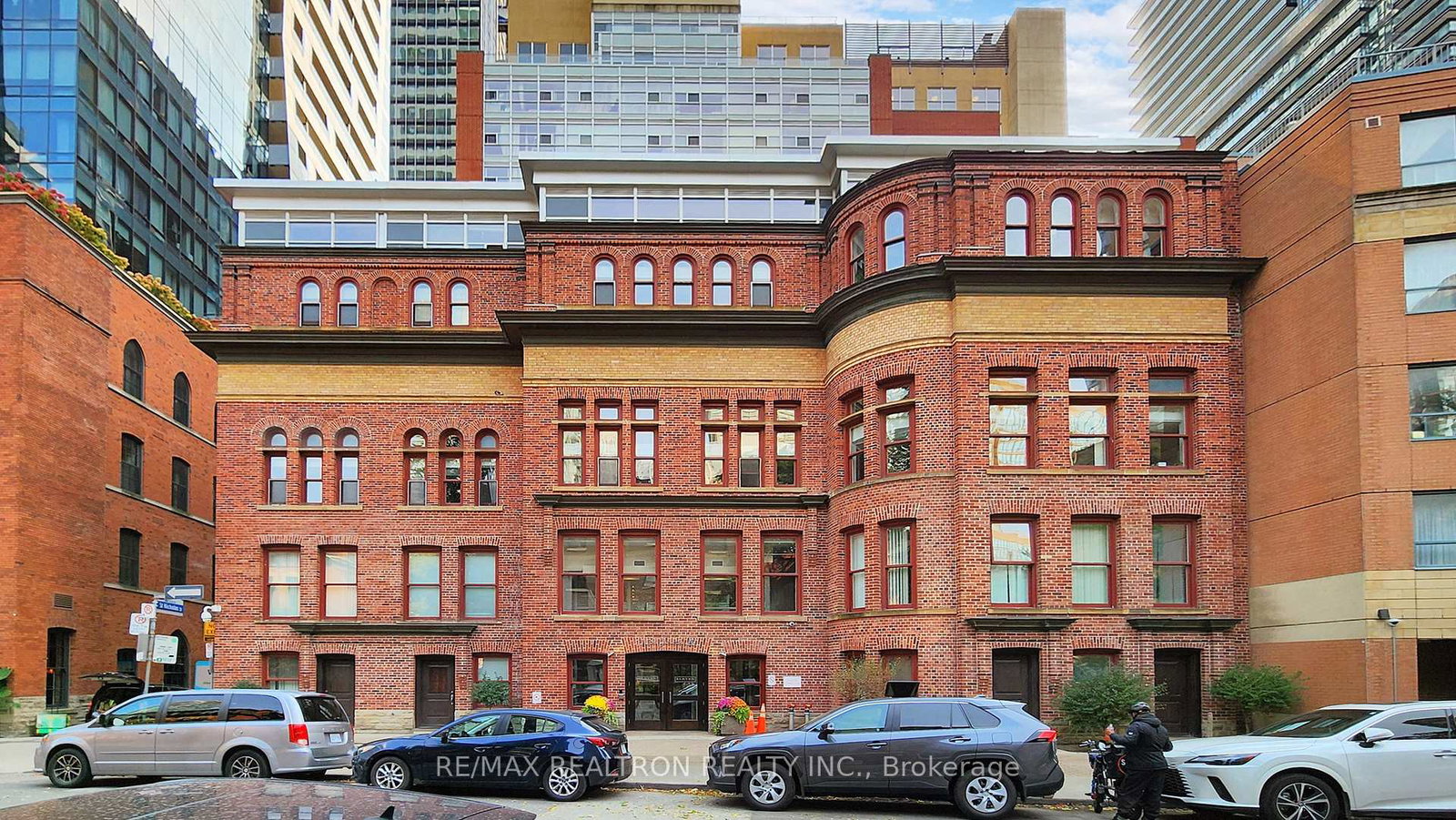 11-st-joseph-street-toronto-ontario-c12053395