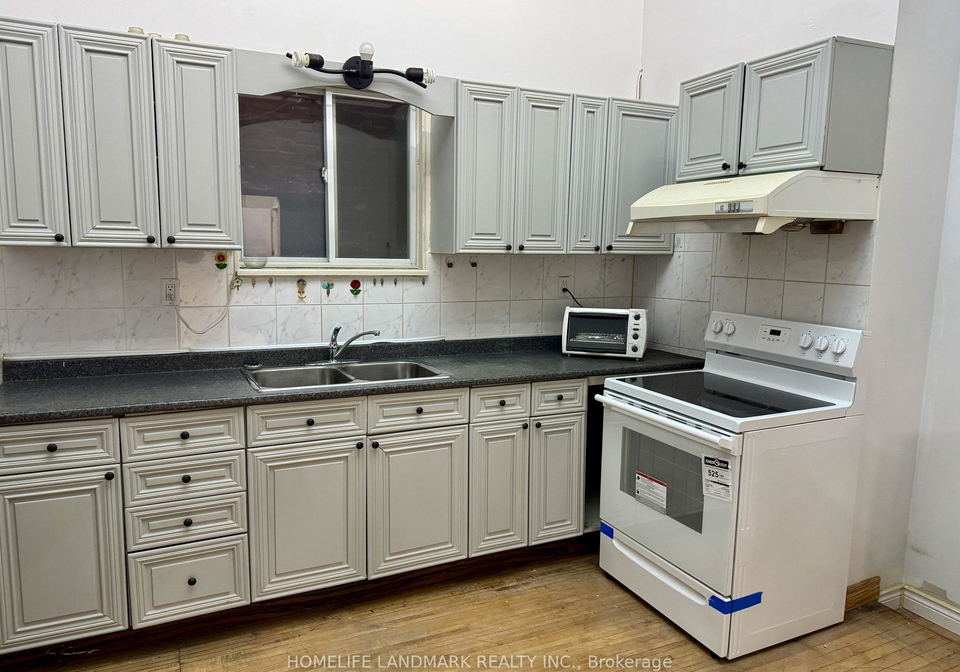450-spadina-avenue-toronto-ontario-c12054254