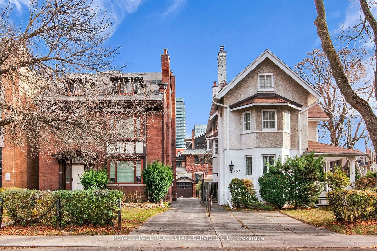 257261-poplar-plains-road-toronto-ontario-c12054399