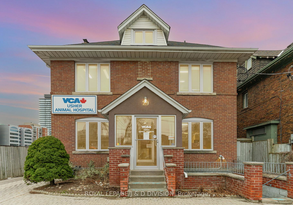 29-chaplin-crescent-toronto-ontario-c12054753