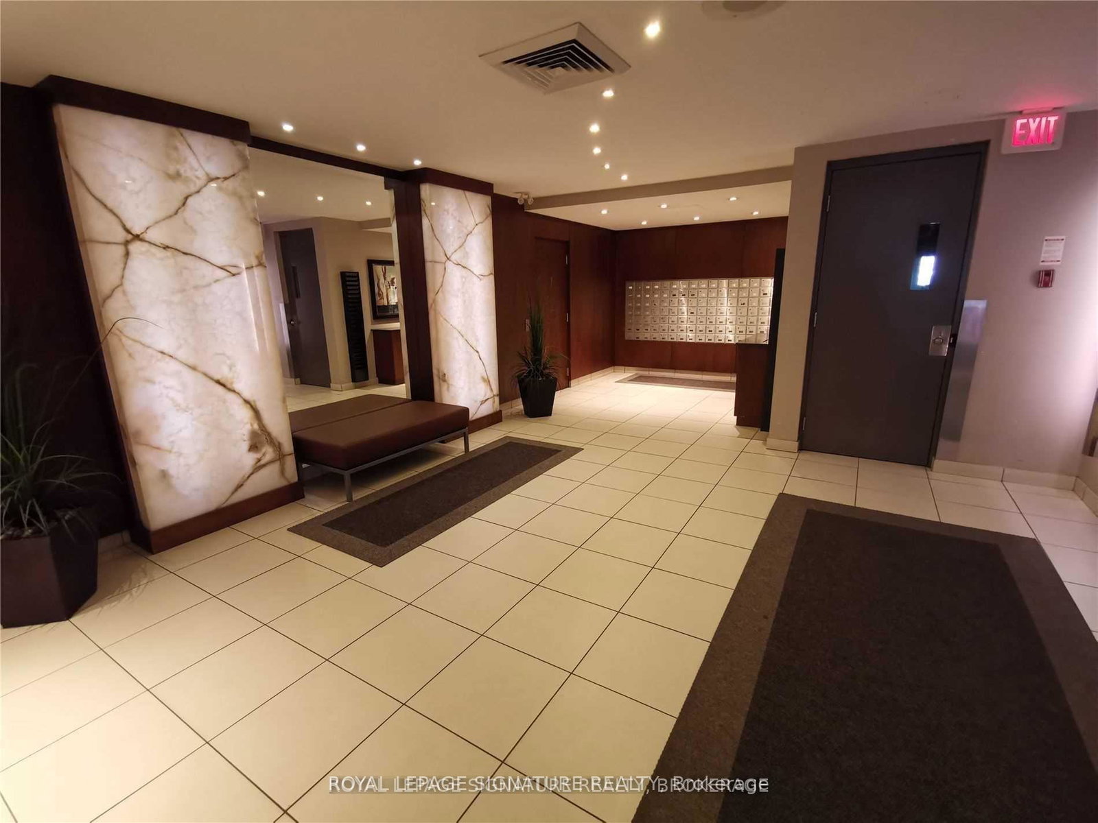 720-spadina-avenue-toronto-ontario-c12055431