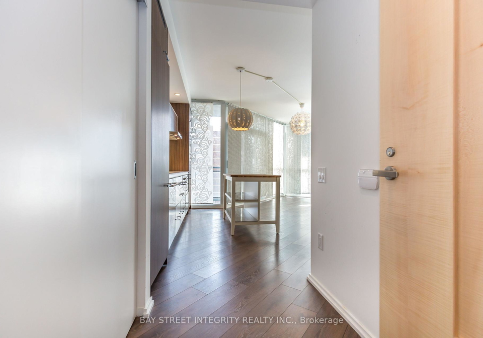 45-charles-street-e-toronto-ontario-c12055557