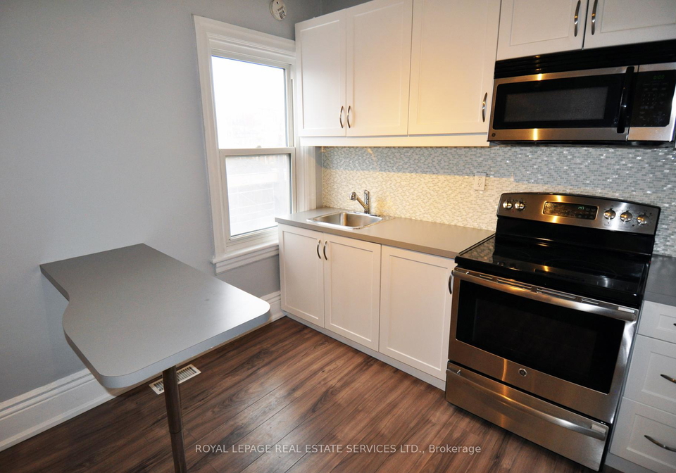 271-albany-avenue-toronto-ontario-c12057770