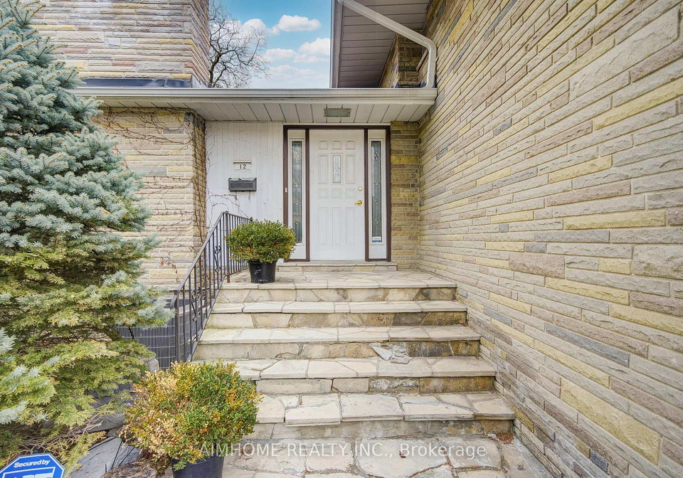 12-sorrel-court-north-york-ontario-c12058320