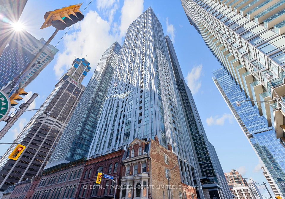 1-yorkville-avenue-toronto-ontario-c12058969