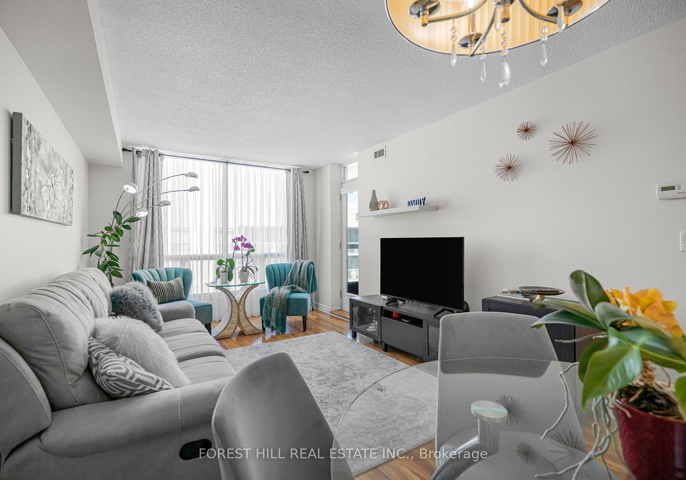 906-sheppard-avenue-w-toronto-ontario-c12059772